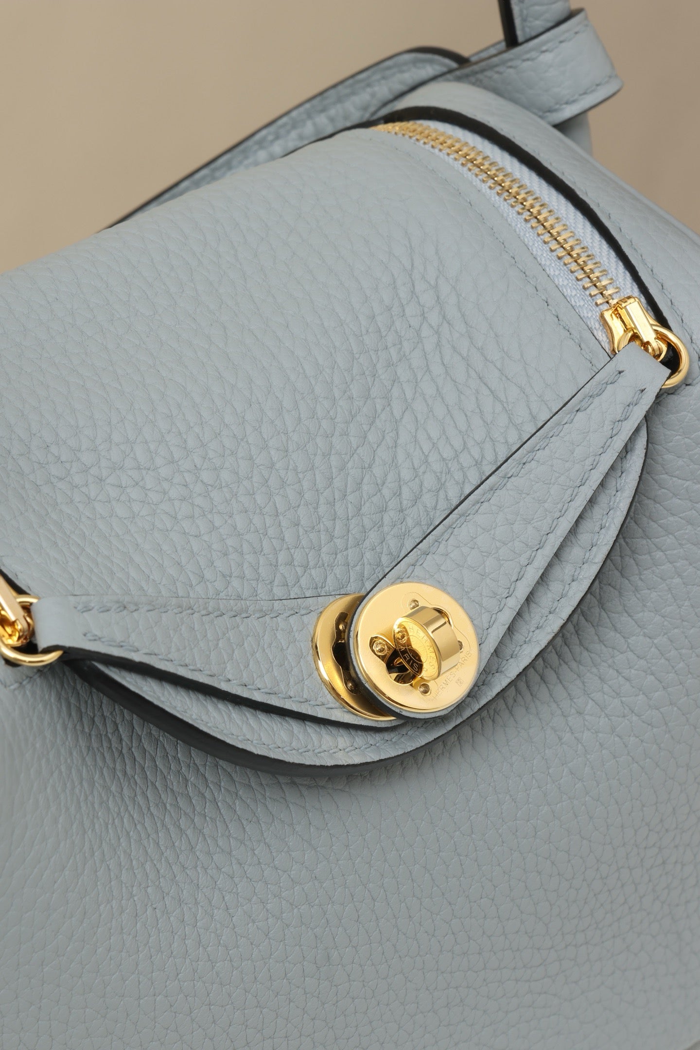 LD19 , Togo 8U Glacier Blue  GHW #4563