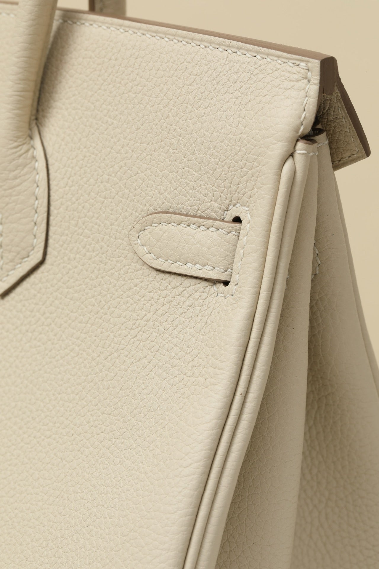 BK25 Milkshake White # 3886