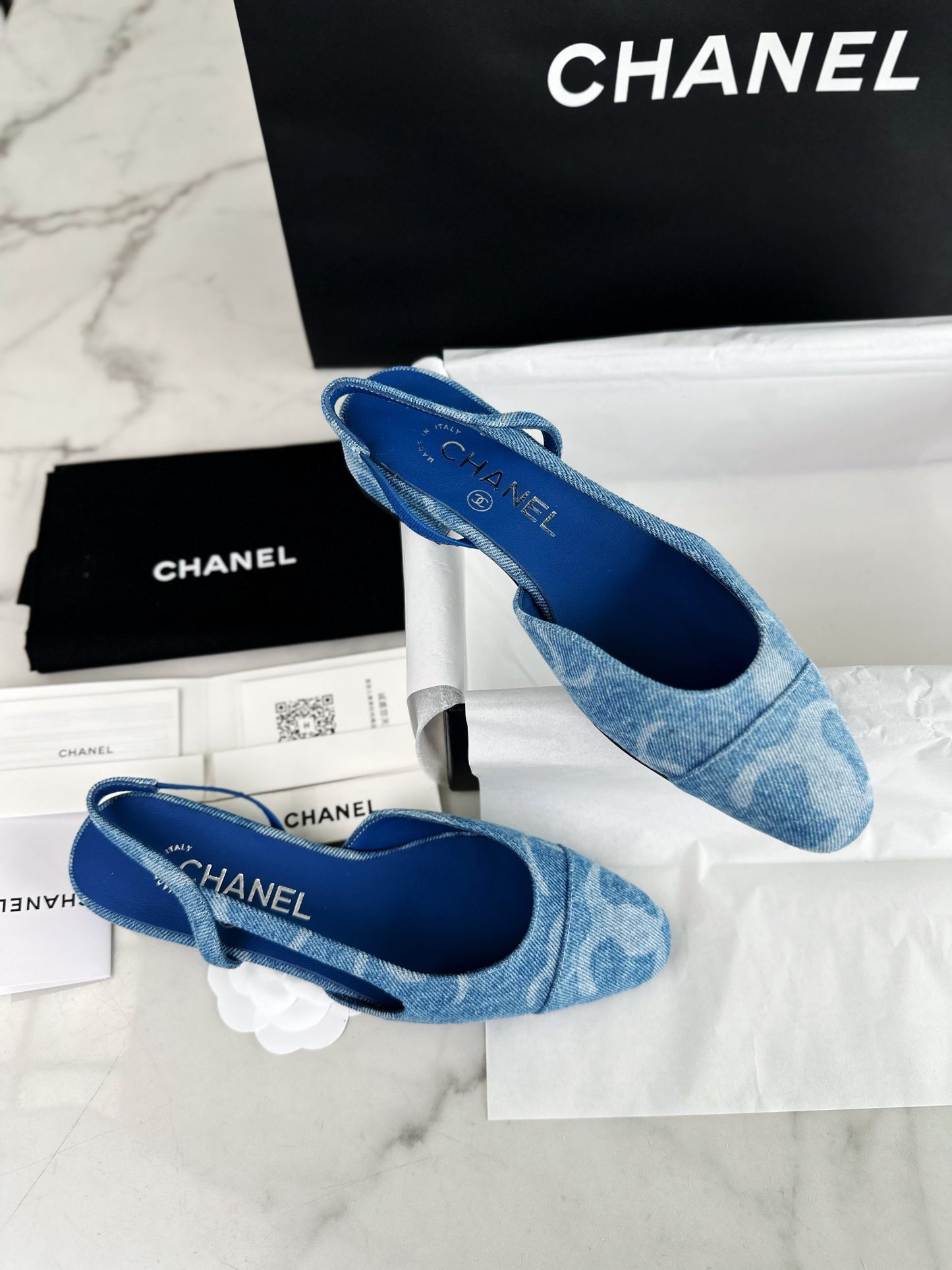 24s Sandal #304