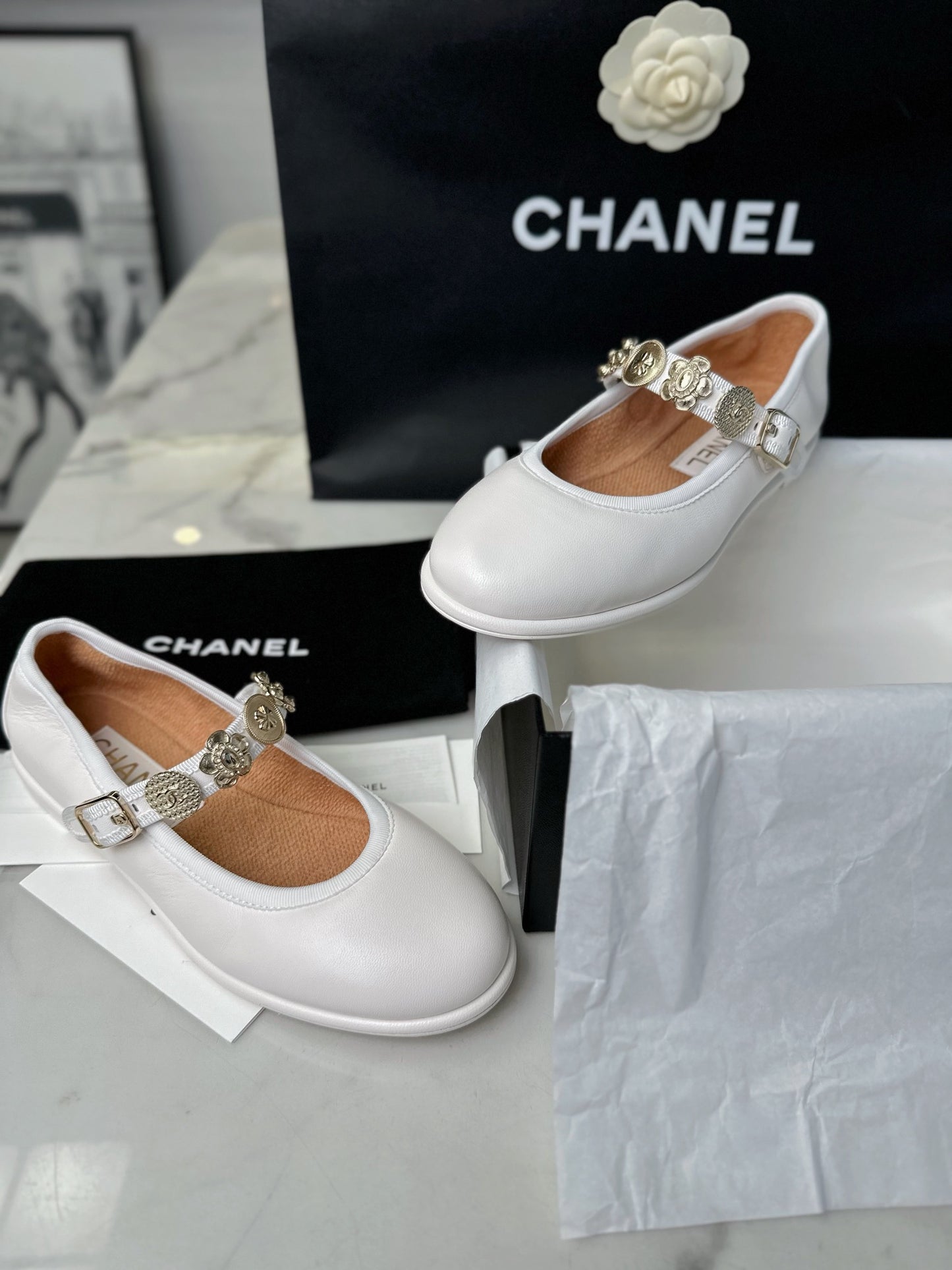 24s sandal #376
