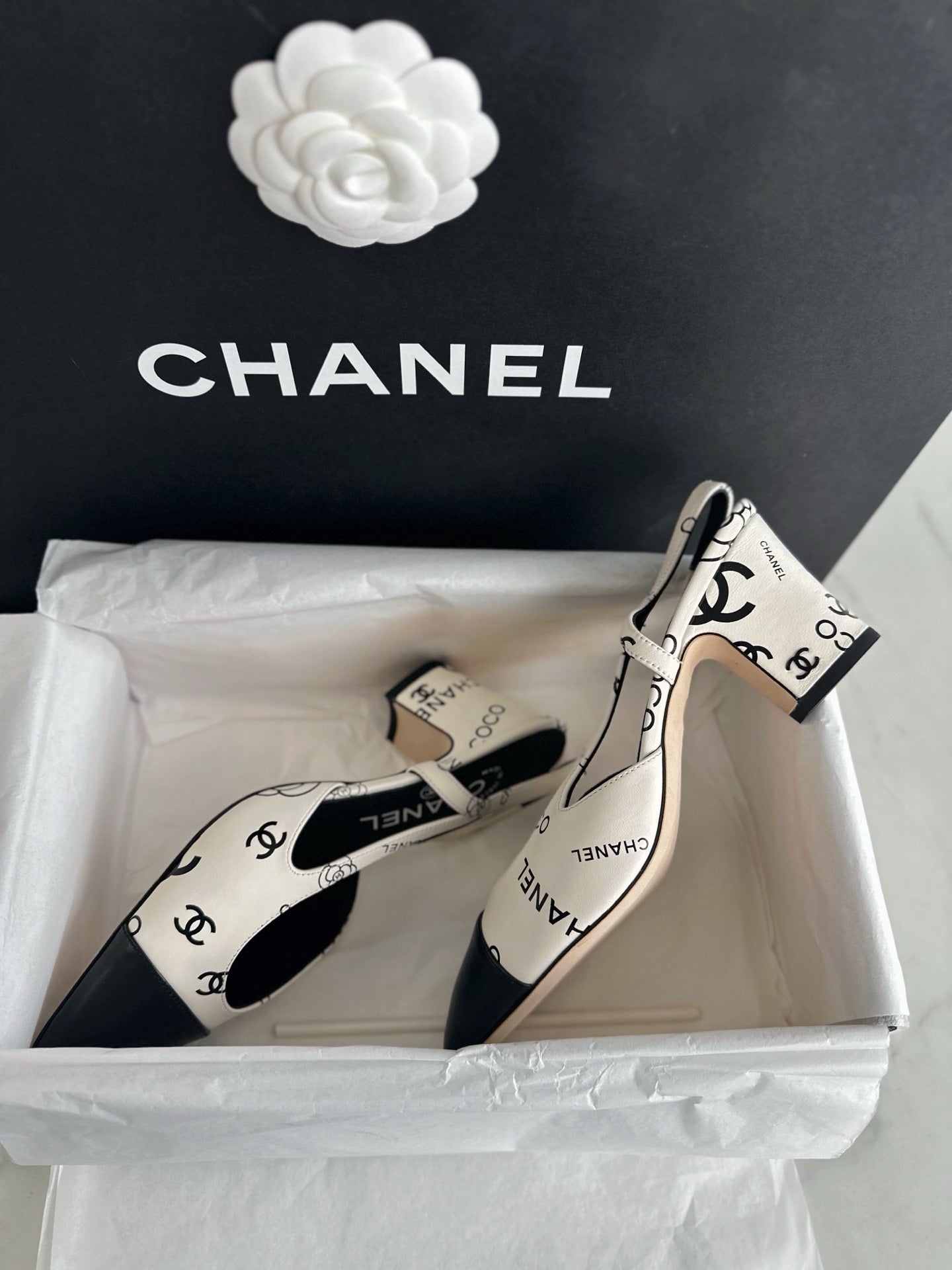 24s sandal #2469