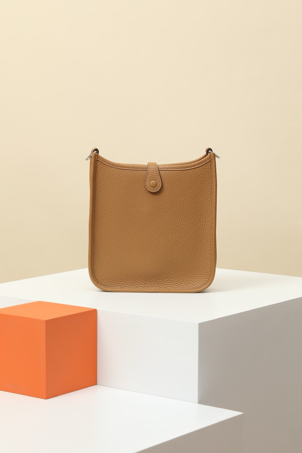 YF16 4B Biscuit,Clemence bull leather crossbody bag  , PHW #4428