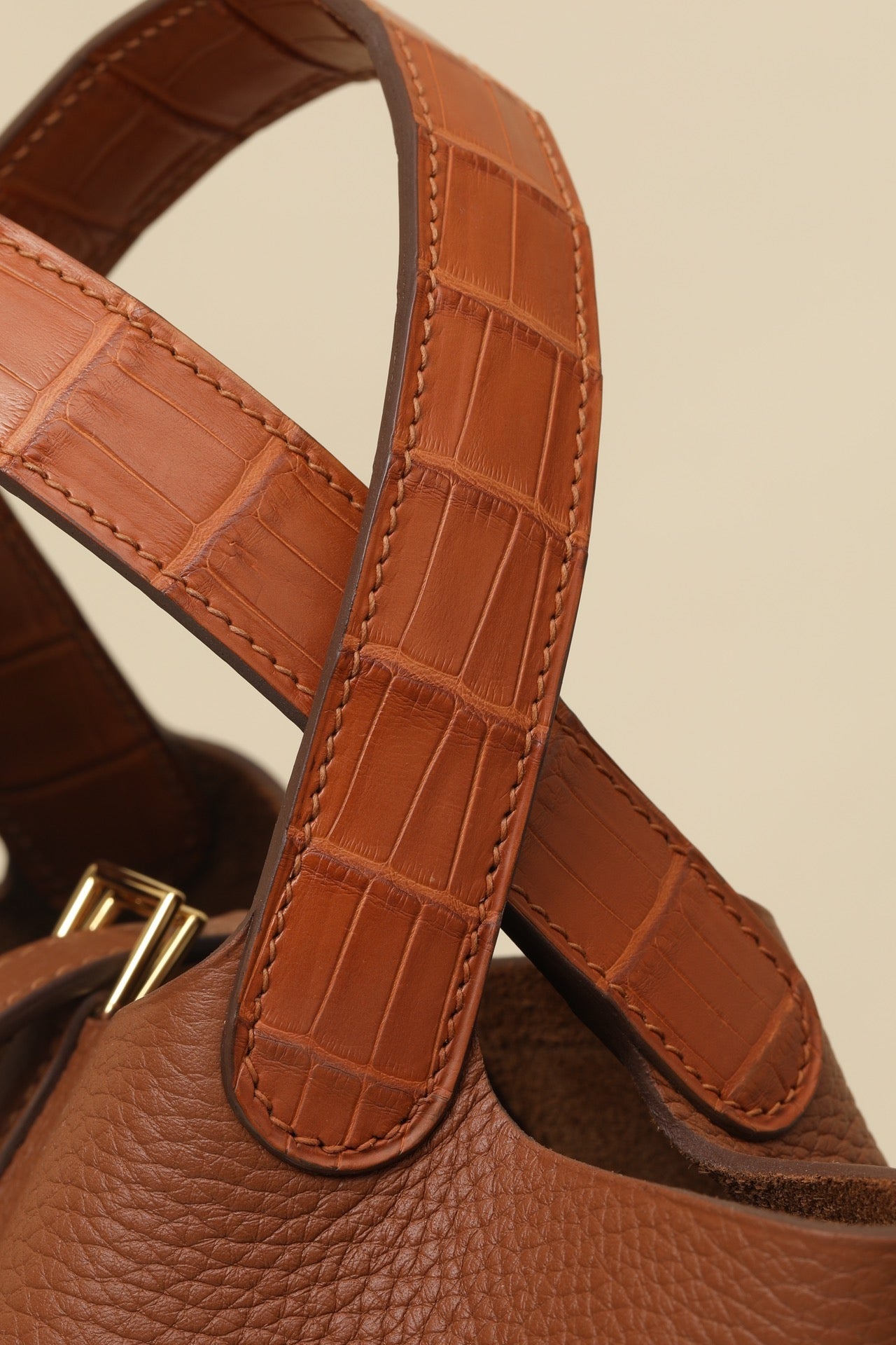 CL18 Gold Brown #3745