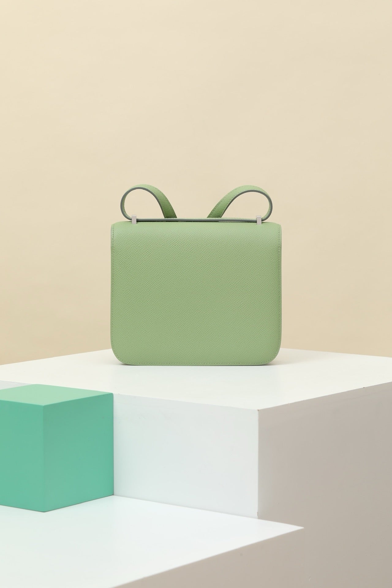 CJG24 ,  3I Avocado Green / Tricolor Clasp,  EVE leather with shiny #4386