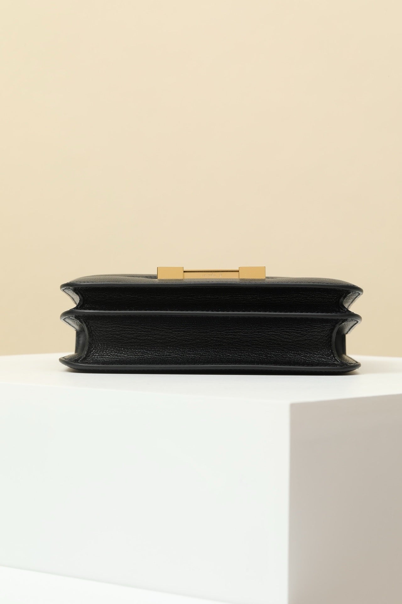 CJ19 19 cm , CK89 Black Goatskin GHW #4342