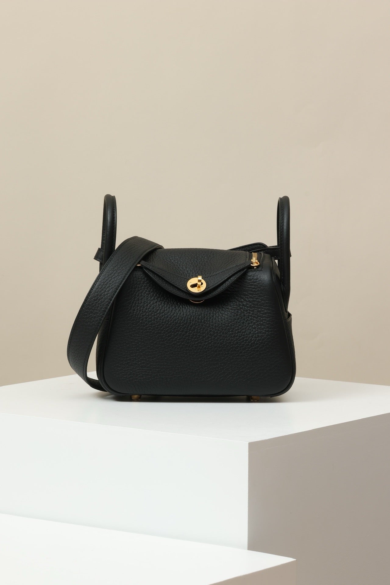 LD19 , Togo ,  CK89 Noir GHW #4599