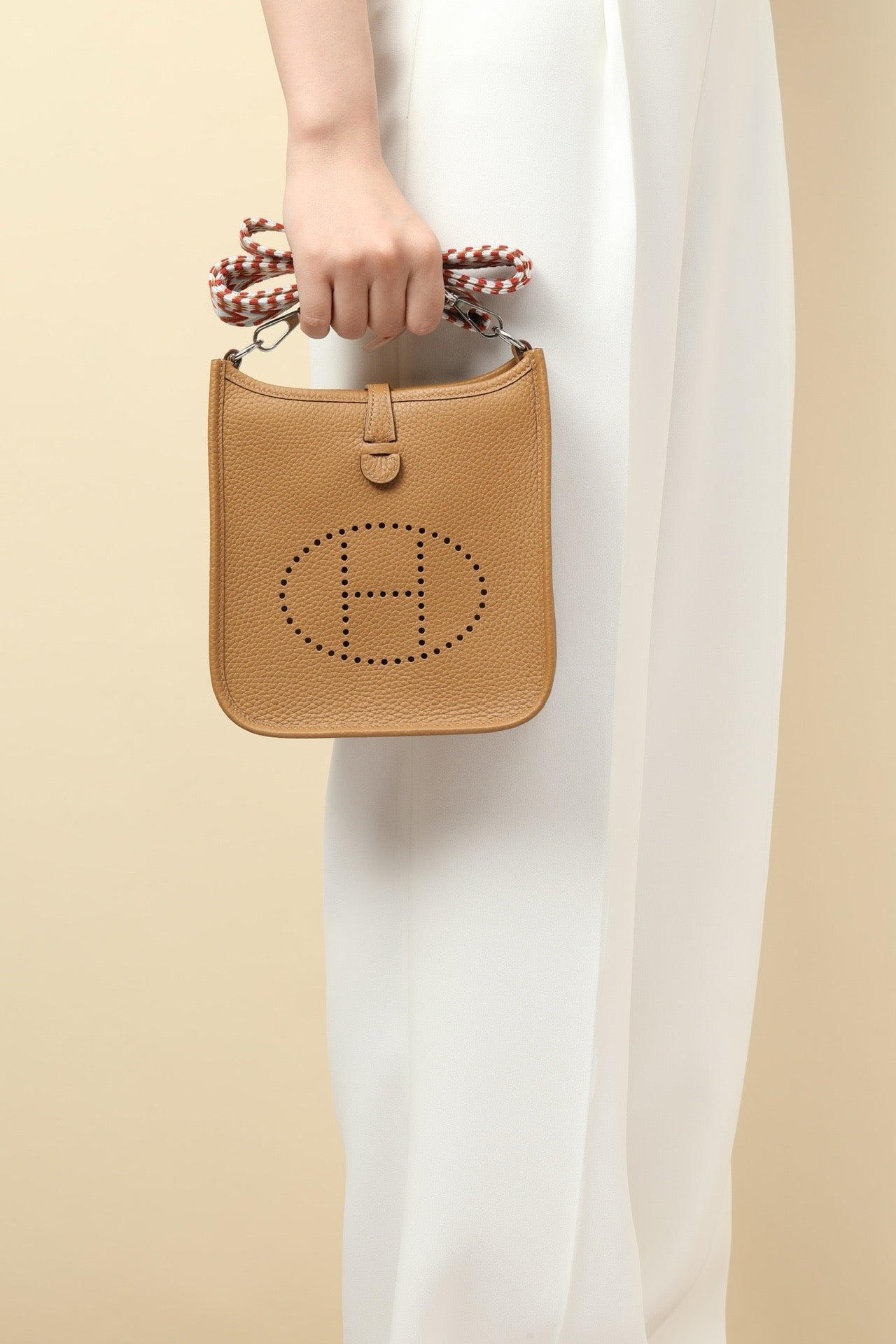 YF16 4B Biscuit,Clemence bull leather crossbody bag  , PHW #4428