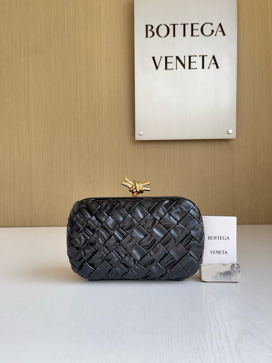 BV the knot #2605