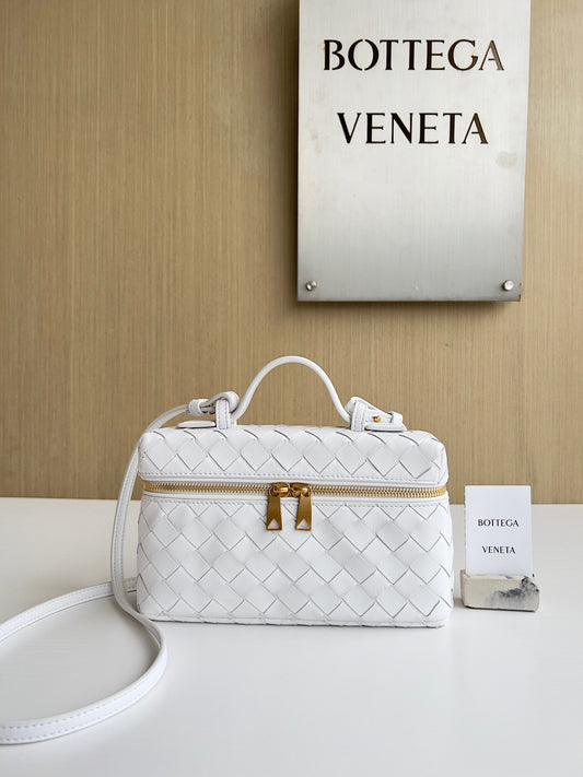 BV Bang Bang Vanity Case #571