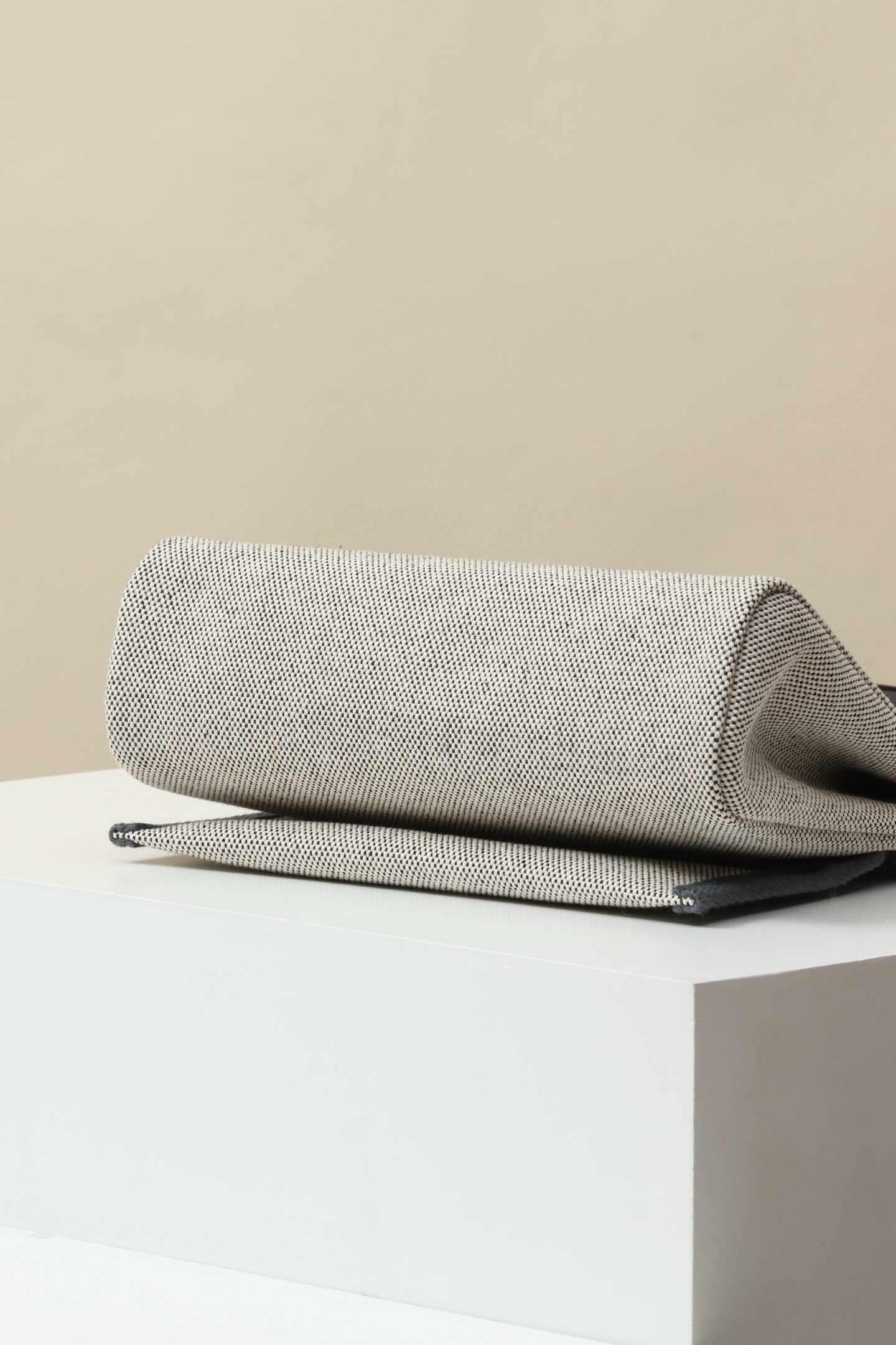 HB20 85 Gris Ardoise Canvas and Hunter Leather Shoulder Bag PHW #4647