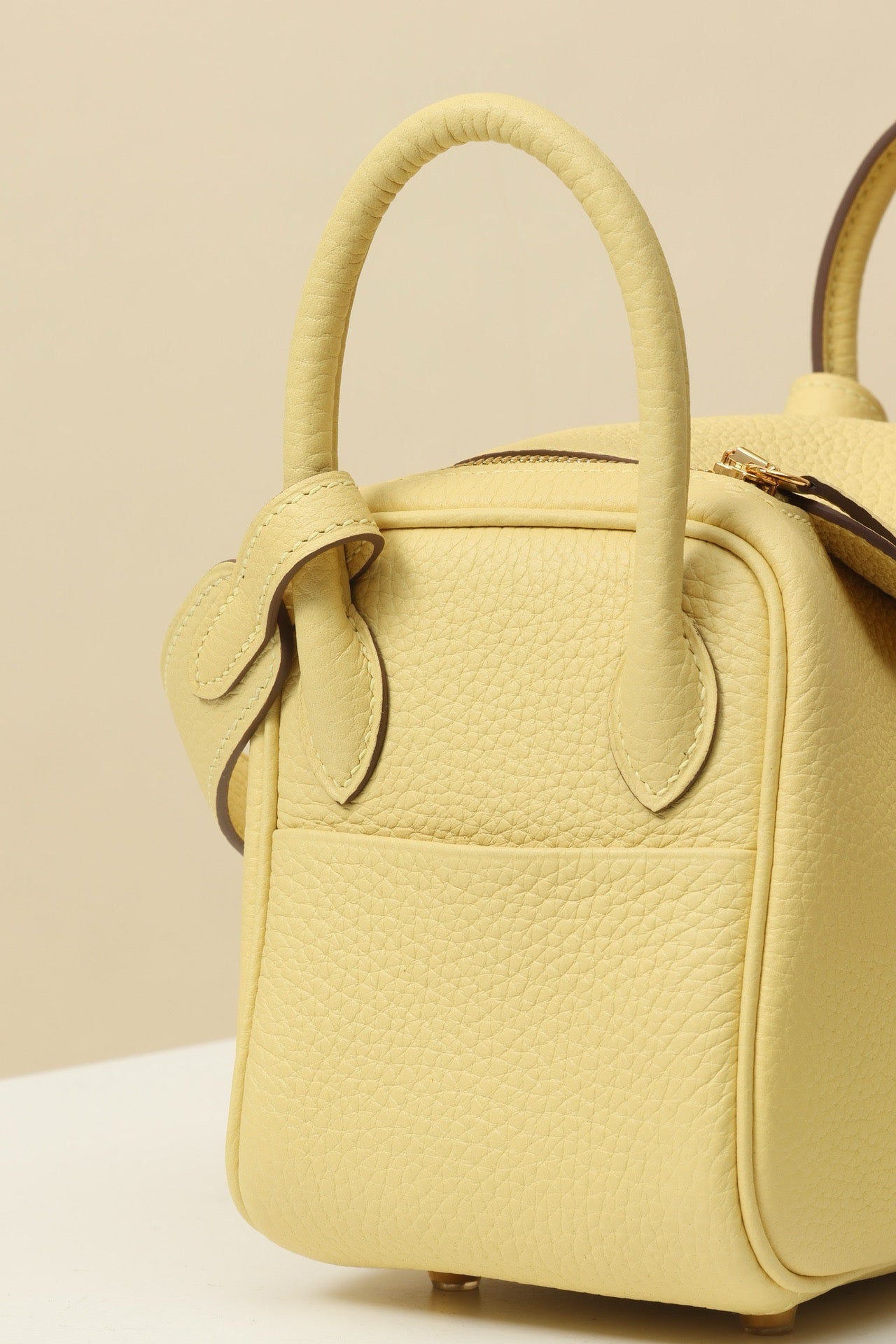 LD19 , Togo , 1Z Jaune Poussin / I2 Craie GHW #4583