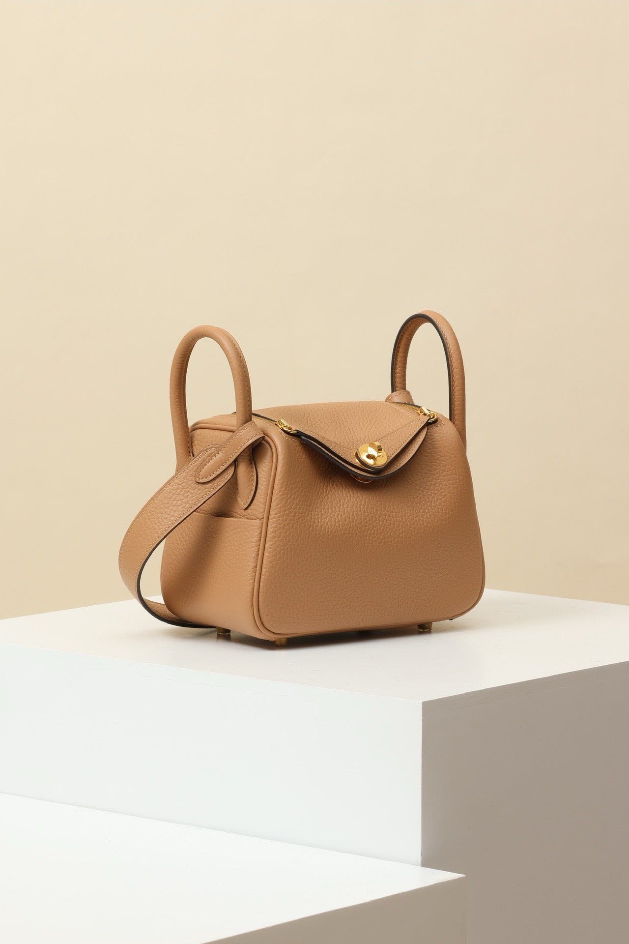 LD19 , Togo , OM Biscuit GHW #4586