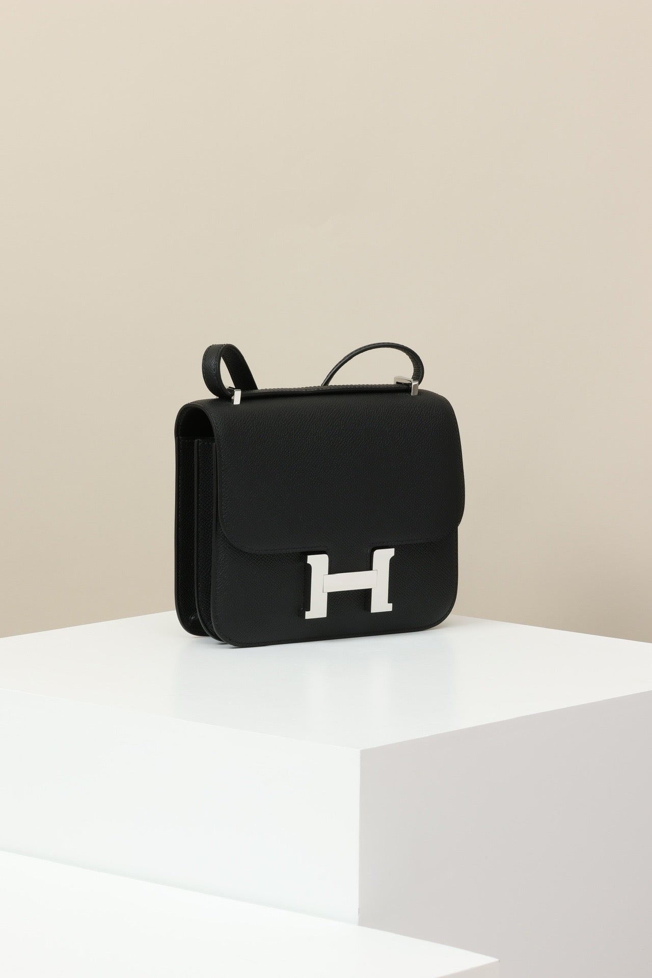 CJ19 19 cm , Black Epsom leather PHW #4295