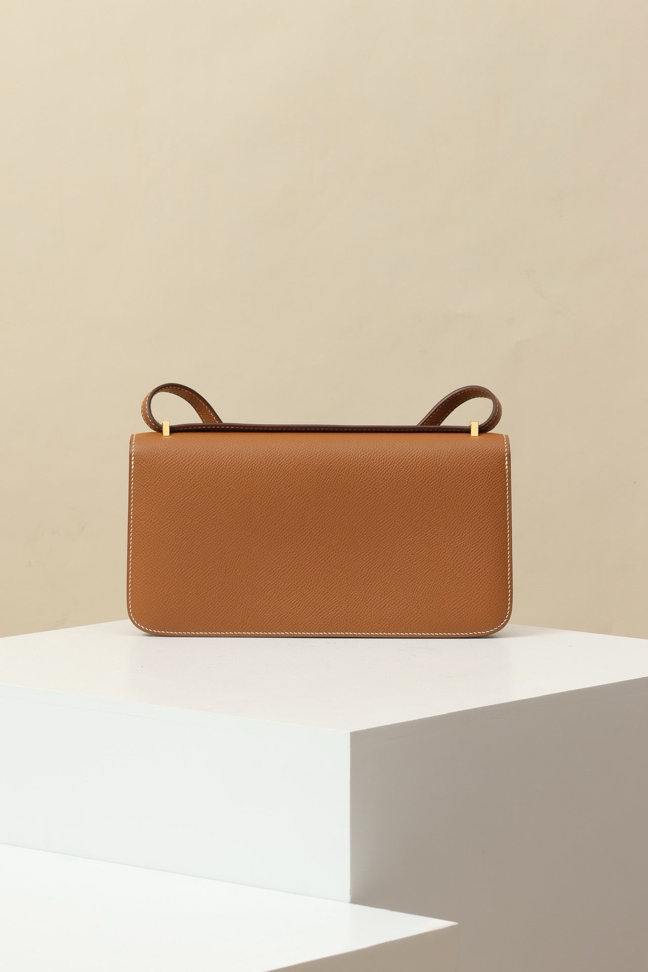 CJG24 , Epsom CK37 Gold Brown GHW #4368