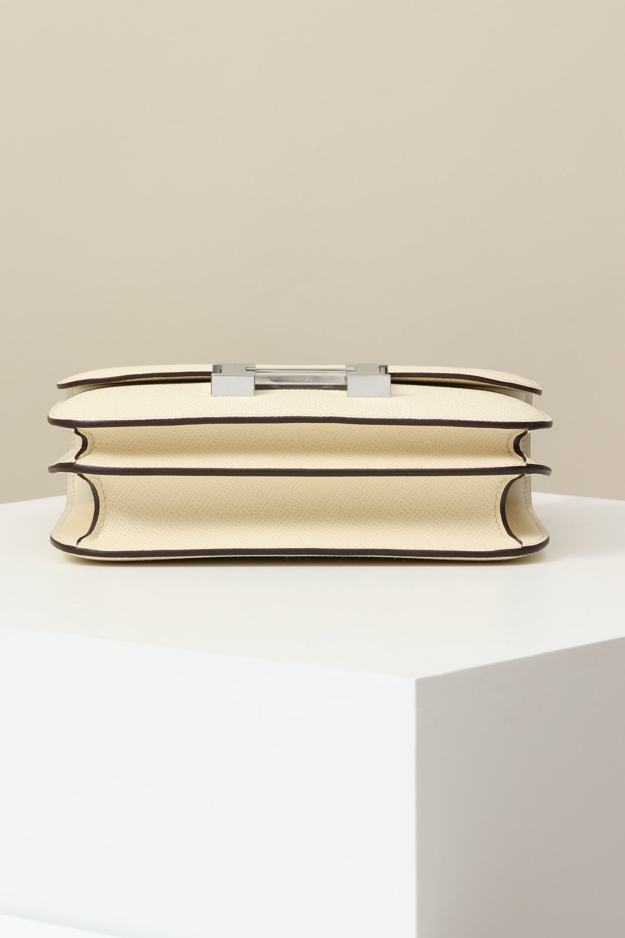 CJ19 19 cm ,  Cream White Epsom leather PHW #4301