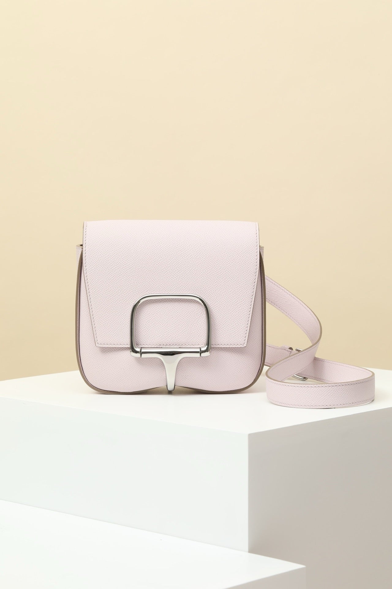 PG18 Dreamy Purple # 3764