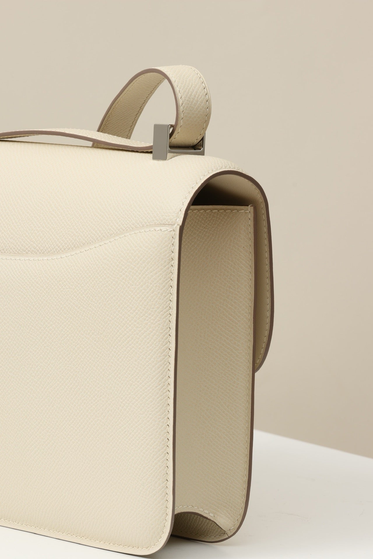 CJG 23 cm , Milkshake White PHW #4285