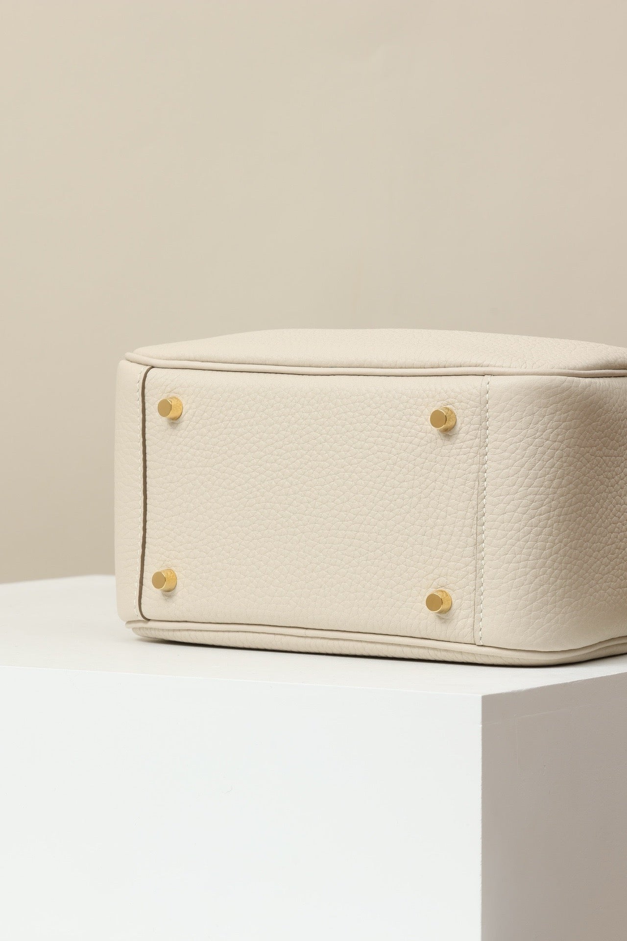 LD19 , Togo , CC10 Blanc Milkshake GHW #4590