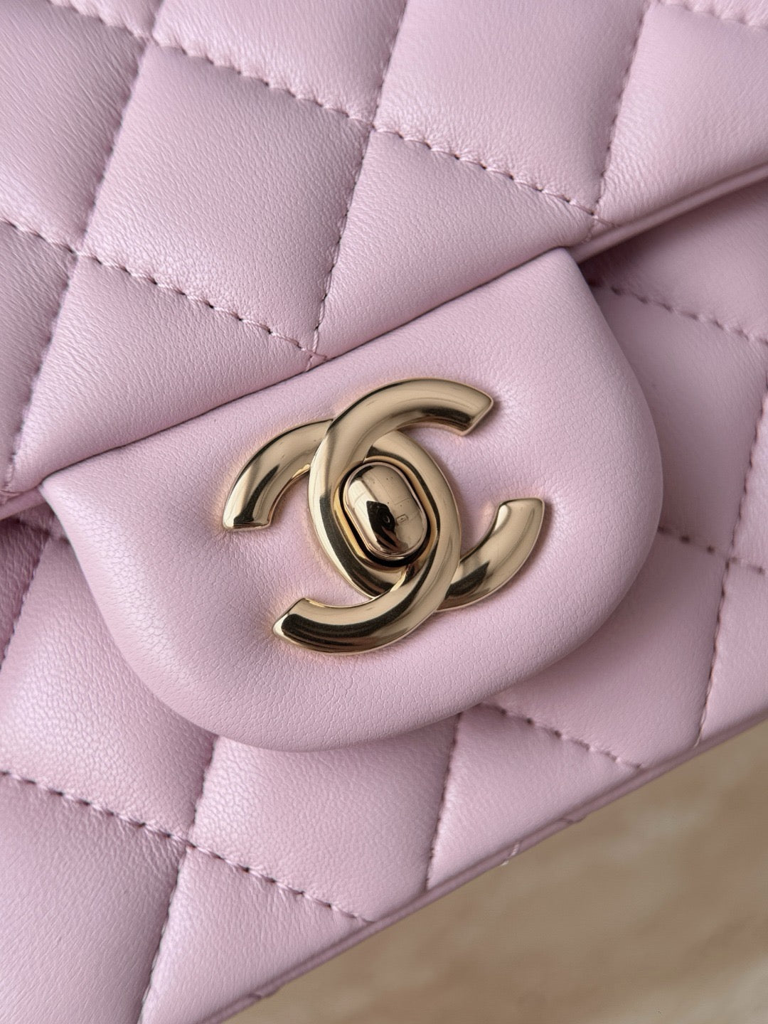 Cf20 Champagne Gold Hardware #4653