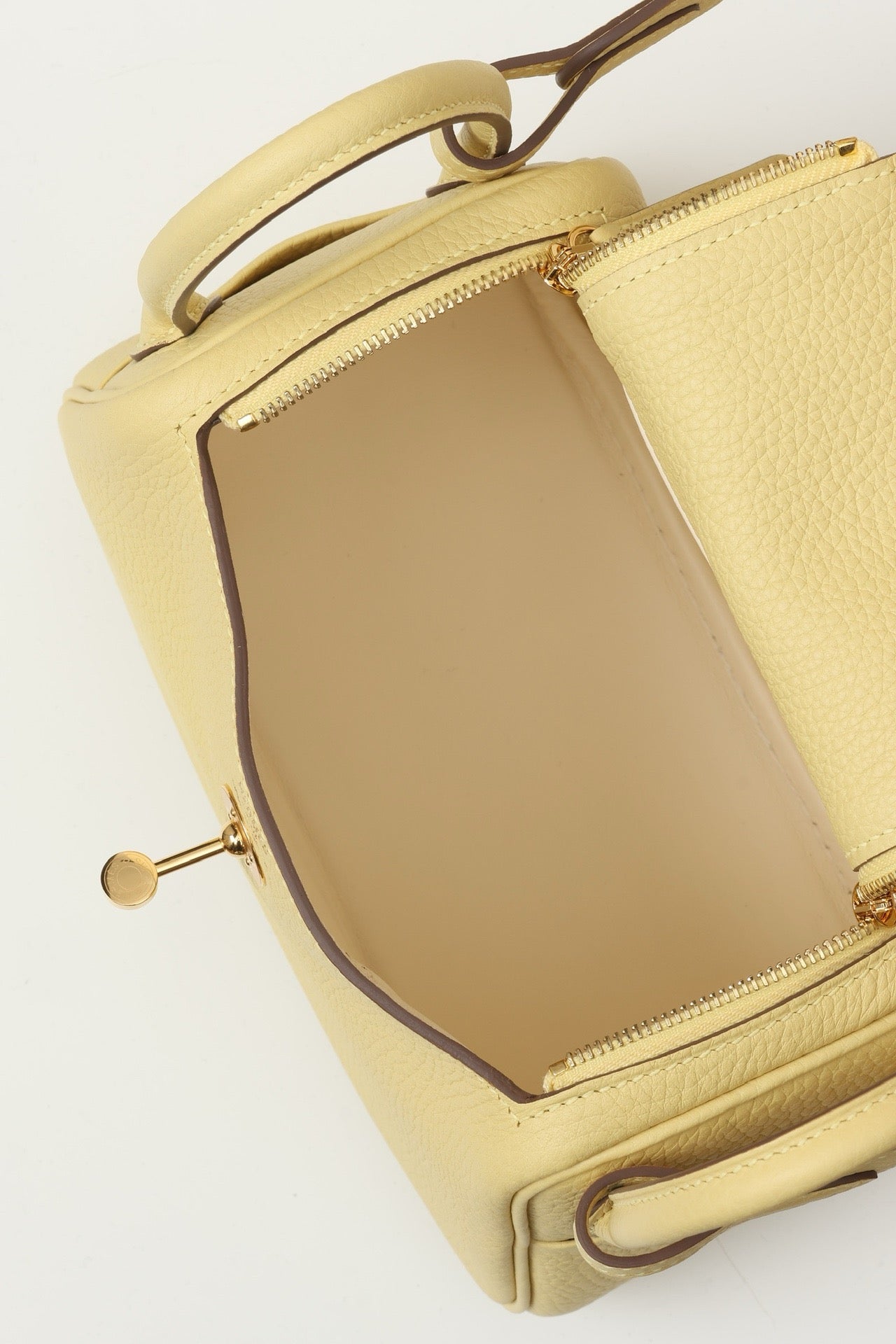 LD19 , Togo , 1Z Jaune Poussin / I2 Craie GHW #4583