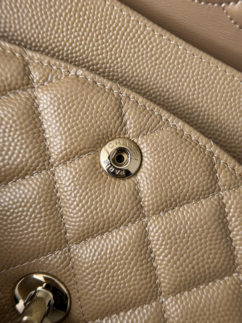 Cf25 Champagne Gold Caviar # 4196