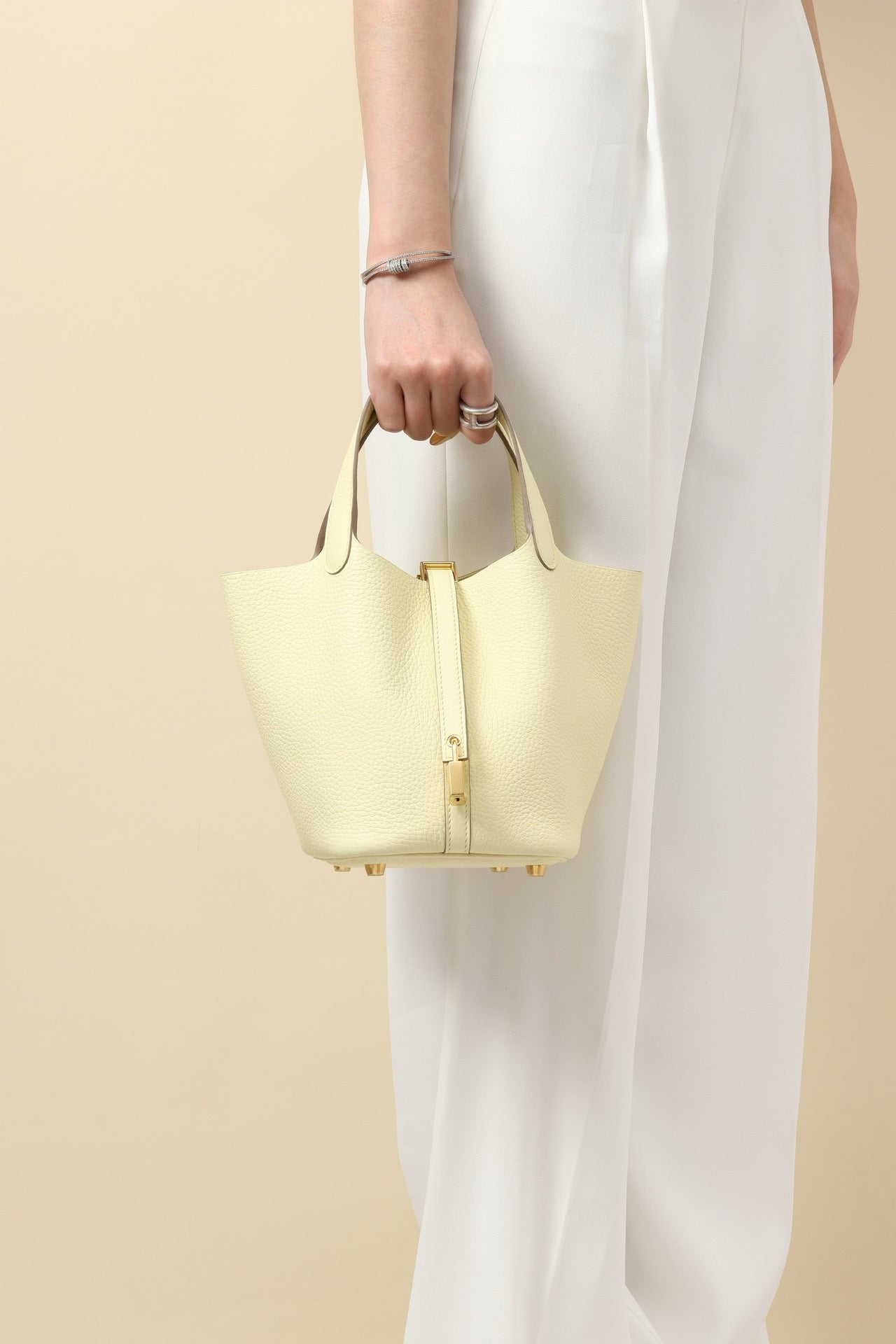 CL18 I8 Milton Yellow GHW #4100