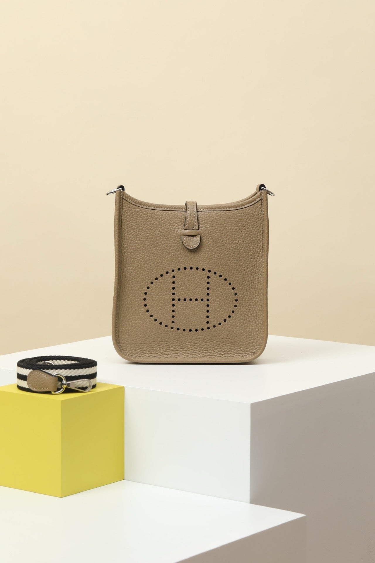 YF16 8Q Marfa Beige ,Clemence bull leather crossbody bag  , PHW #4426