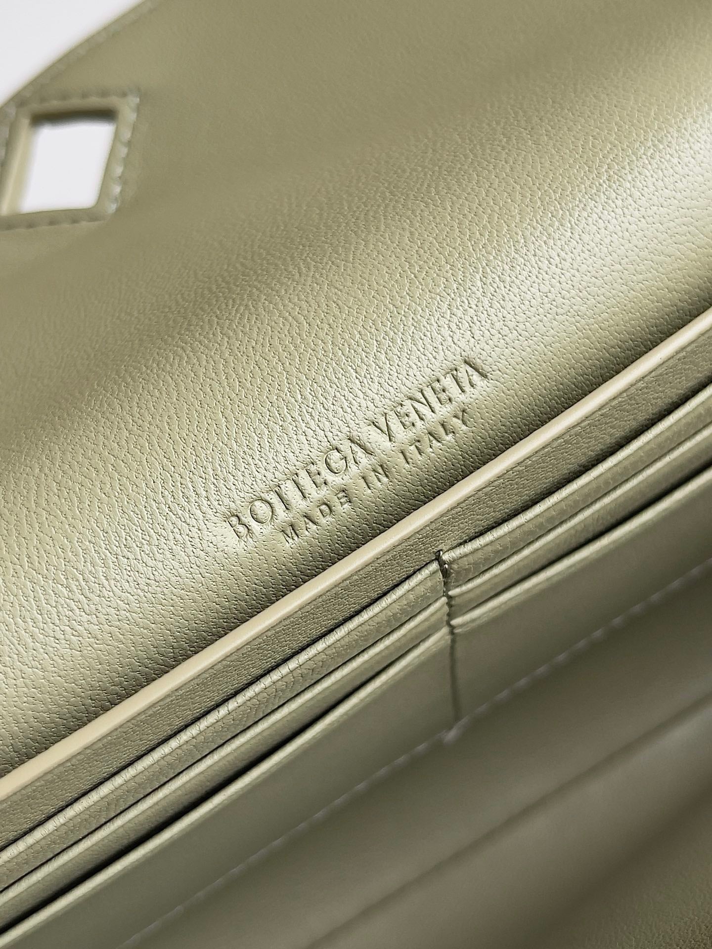 BV Long Andiamo Clutch #473