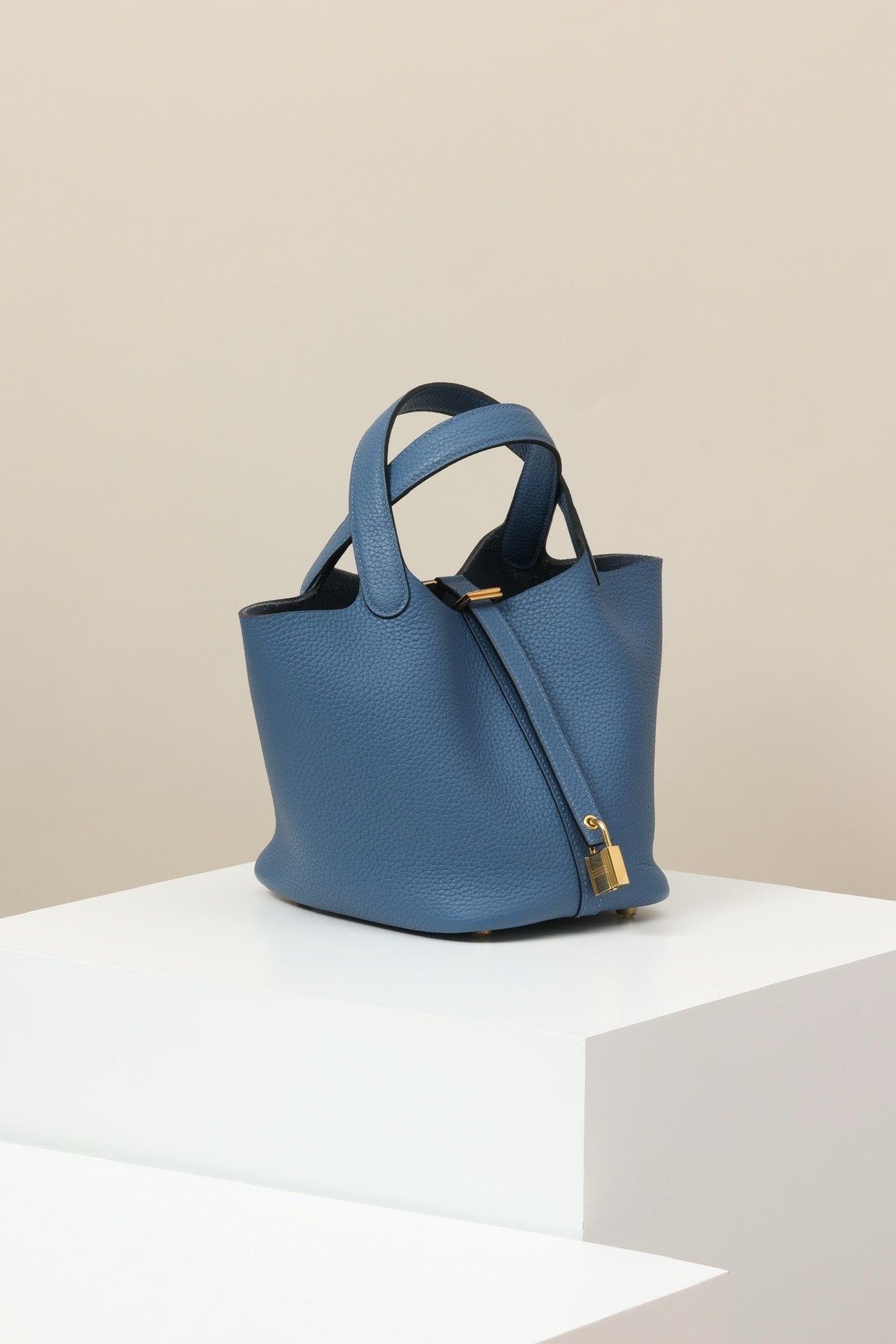 CL18 R2 Agate Blue GHW #4063