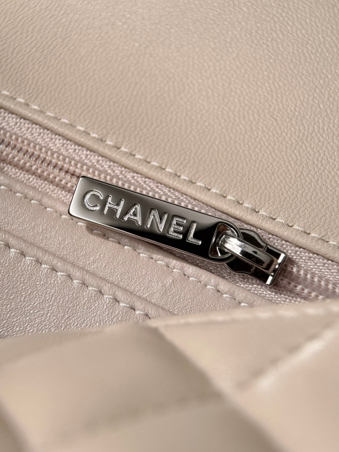 Cf20 Silver Hardware  #4671