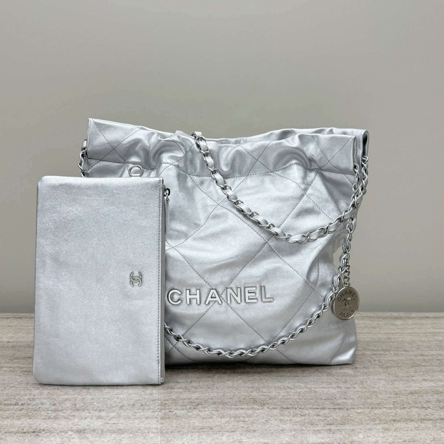 22 Bag #2703