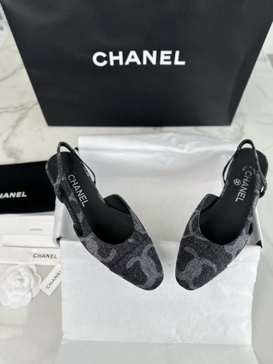24s Sandal #308