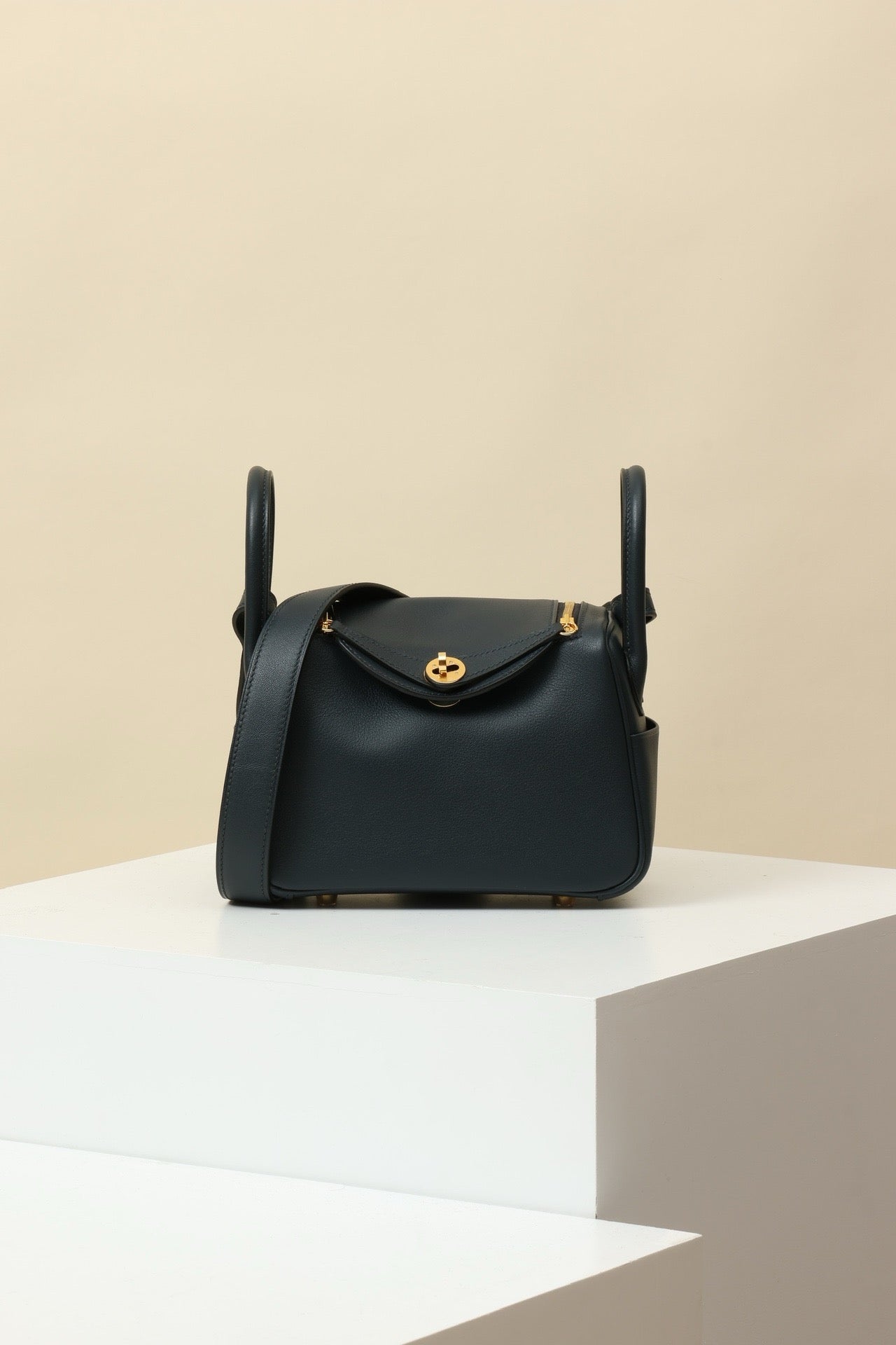 LD19 , Swift  , 3Y Bleu Brume / 0F Bleu Florida GHW #4622