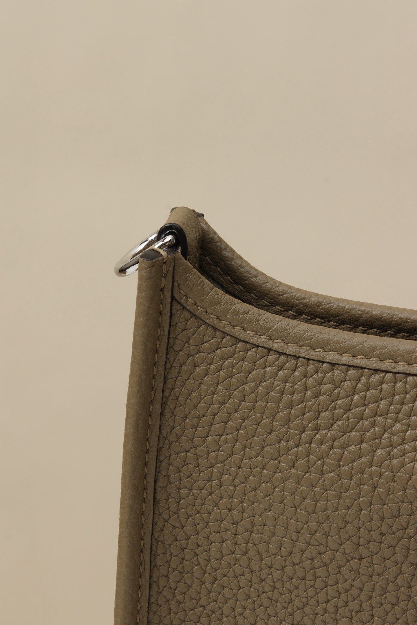 YF16 8Q Marfa Beige, Clemence bull leather crossbody bag  , PHW #4405