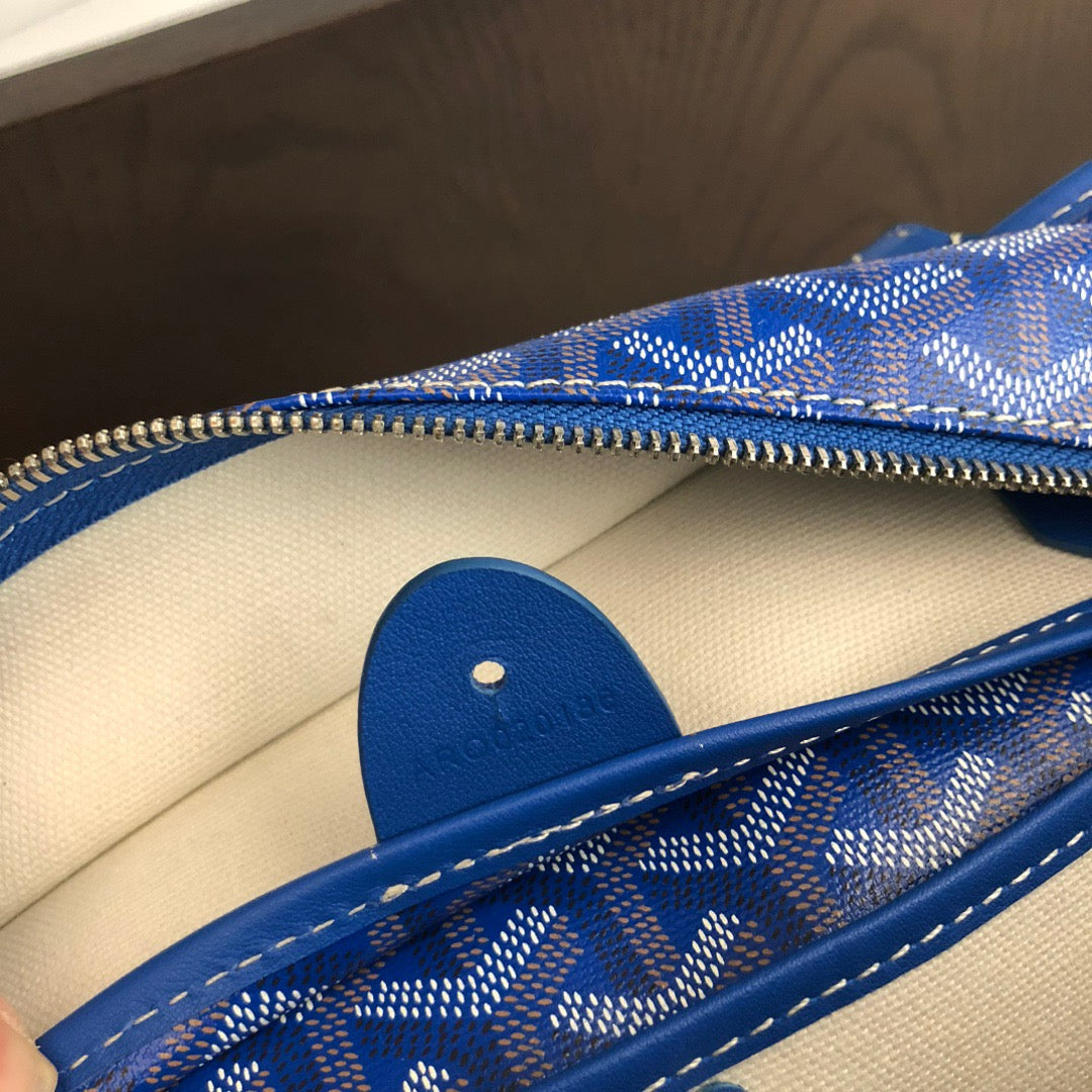 Artois MM Bag #687