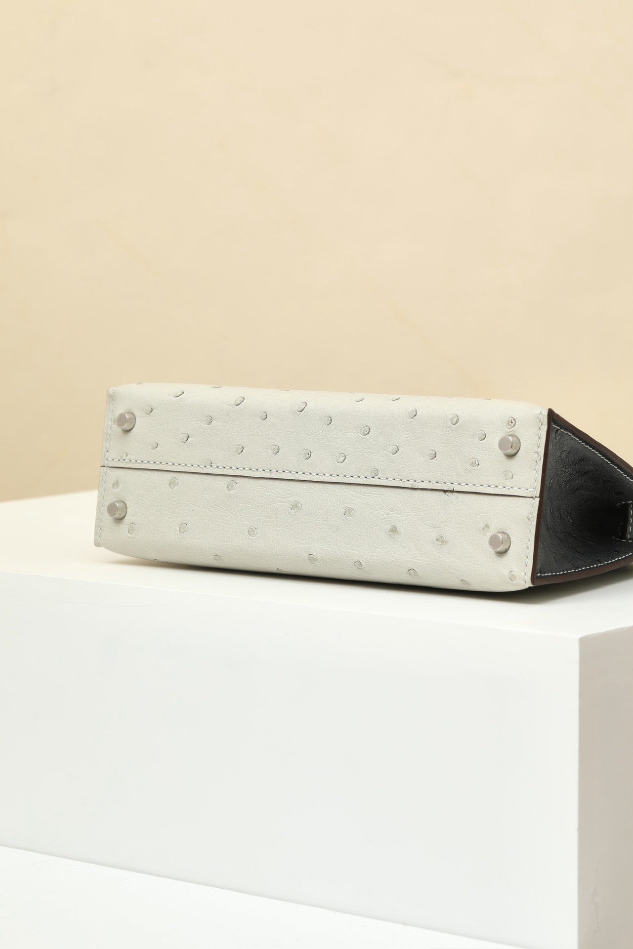 KL19 Pearl Gray/Graphite Gray #3834