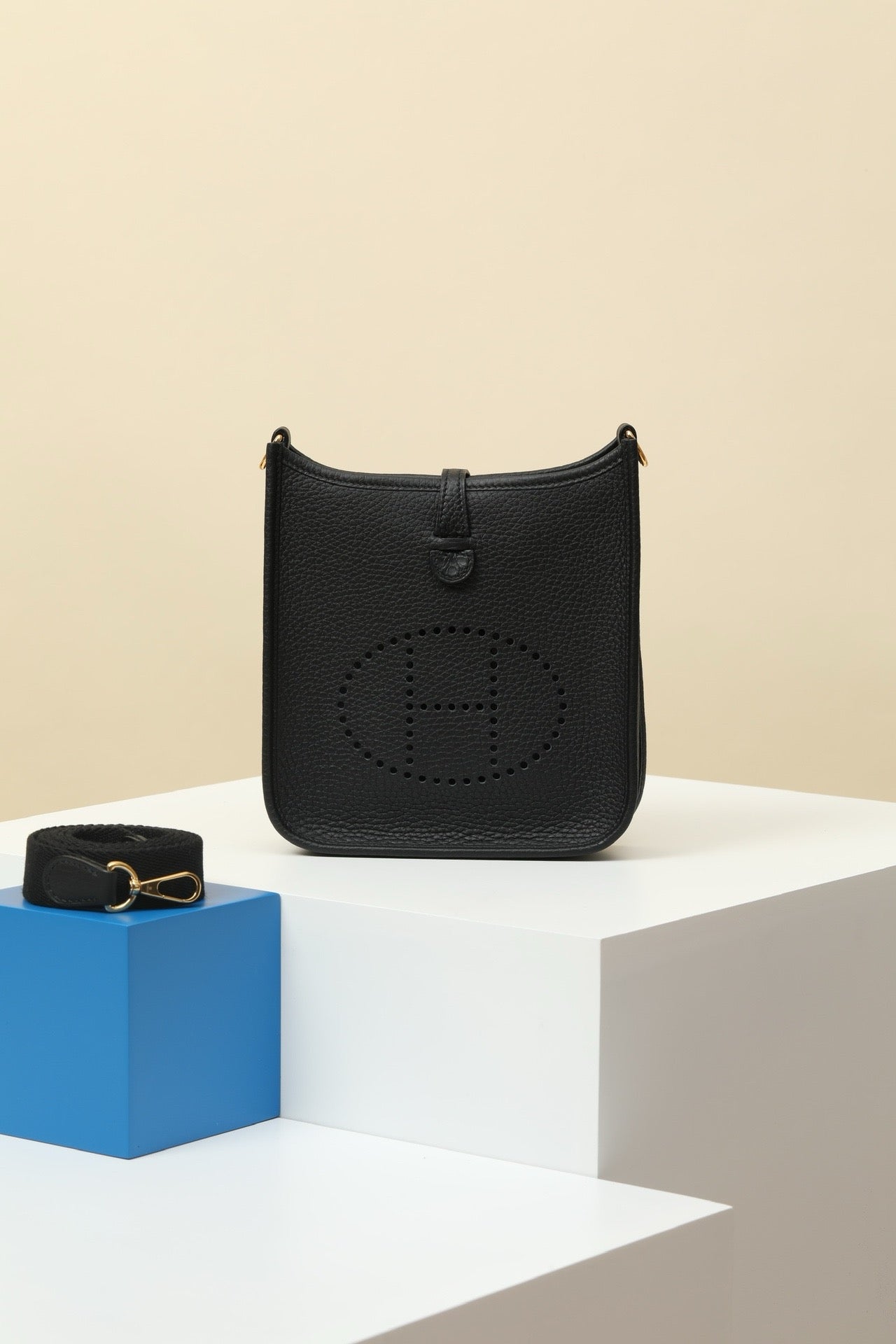 YF16 CK89 BlackClemence bull leather crossbody bag  ,GHW#4443