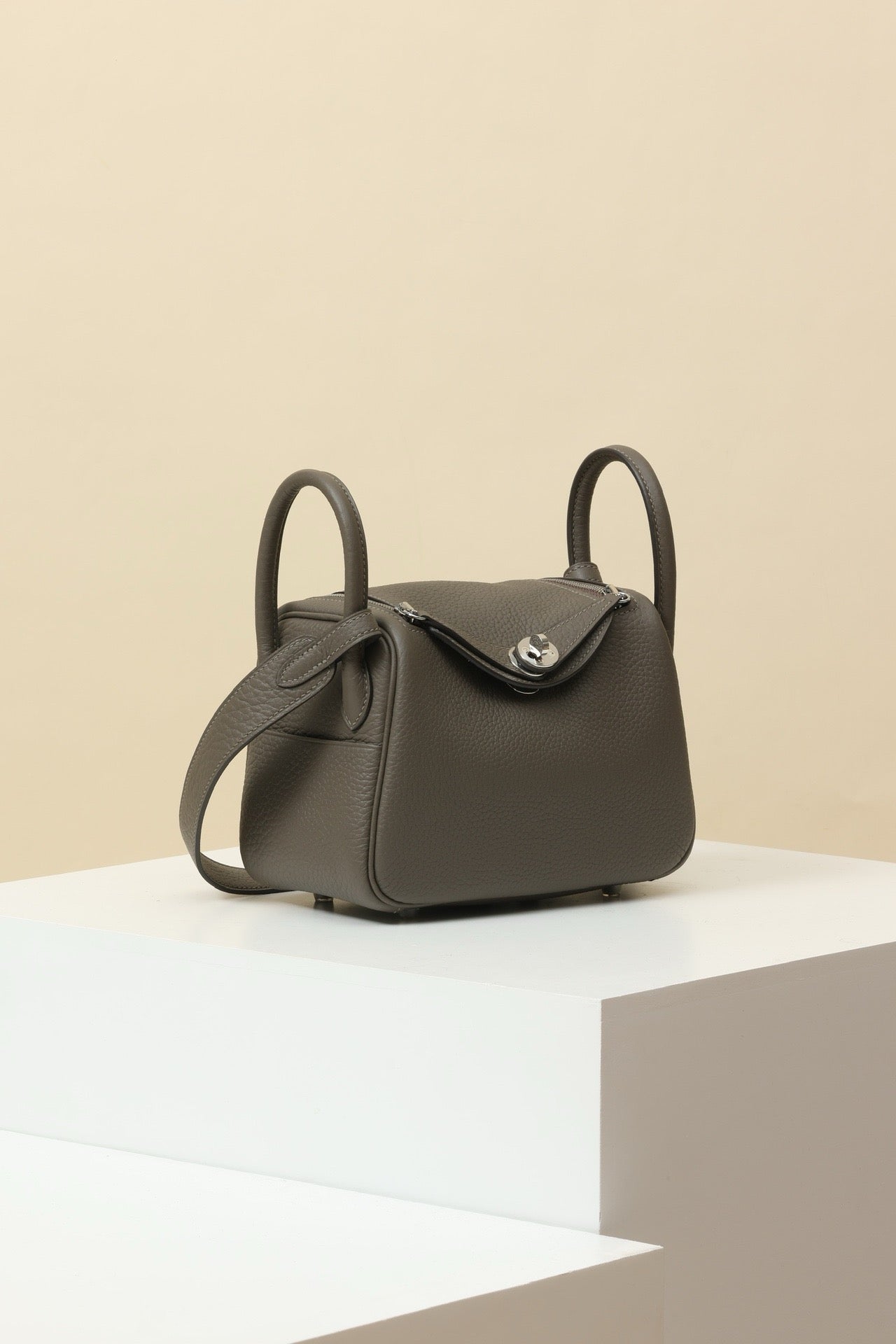 LD19 , Togo , 8F Etain PHW #4585