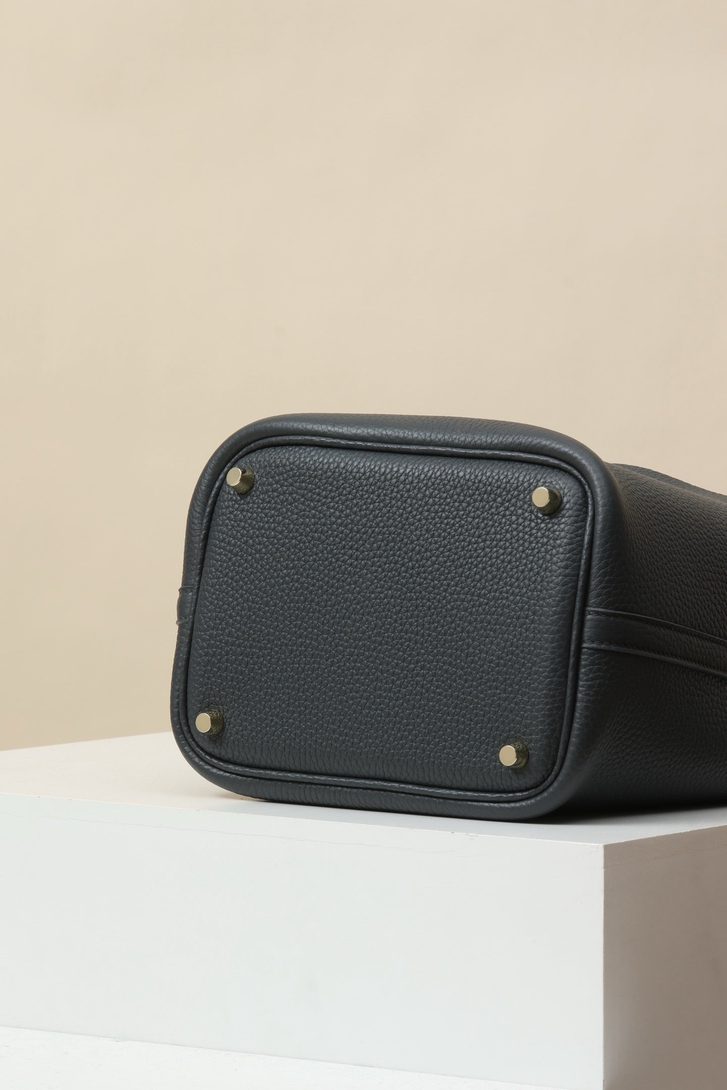 CL18 85 Slate Gray GHW #4111