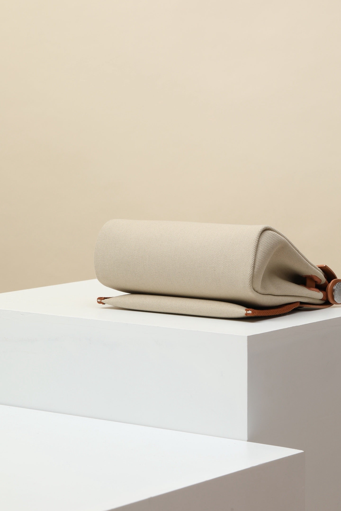 HB20 8L Gris Ciment / Light Coffee Canvas and Hunter Leather Shoulder Bag PHW #4645