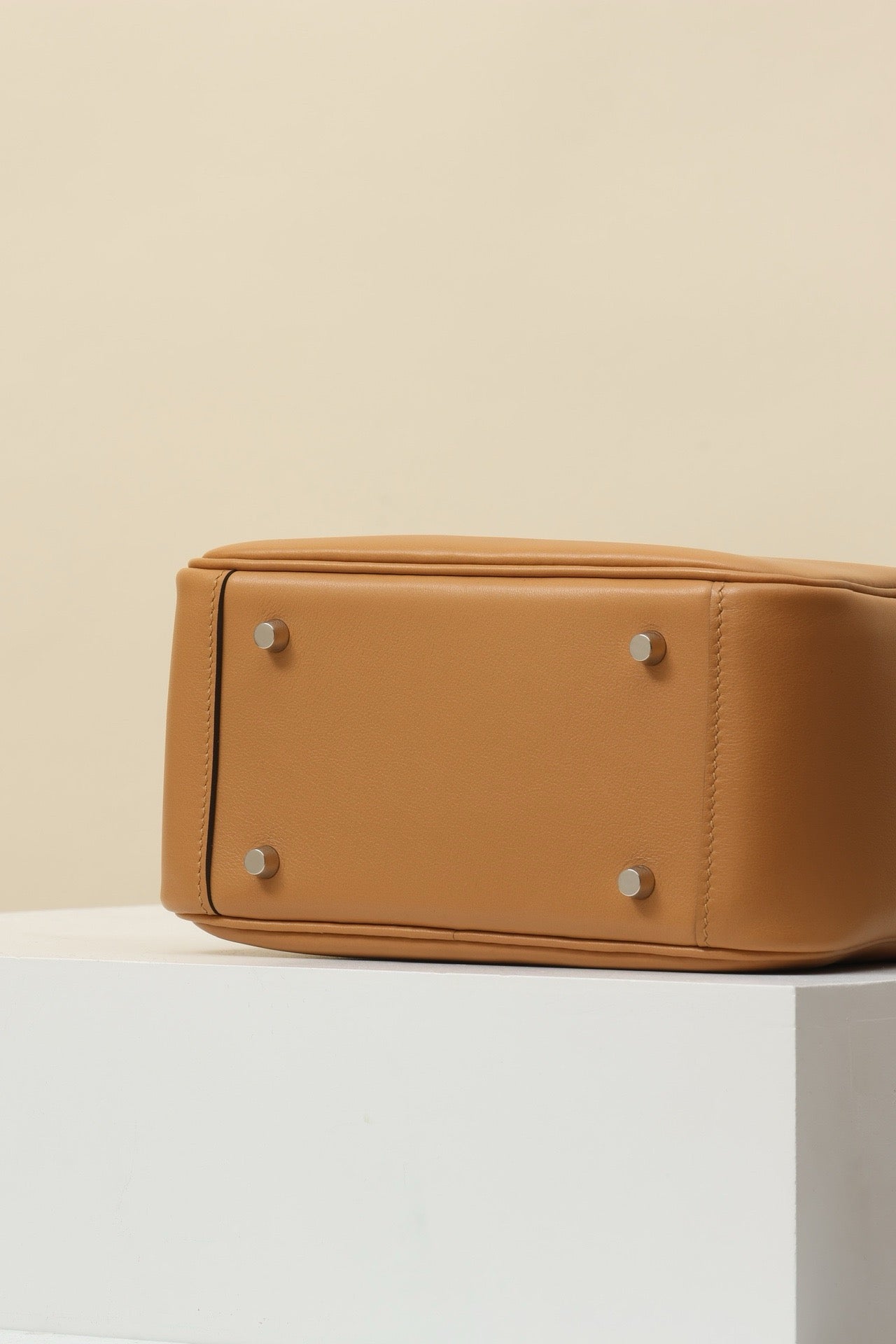 LD19 , Swift  , OM Biscuit / X9 Mauve Sylvestre PHW #4624