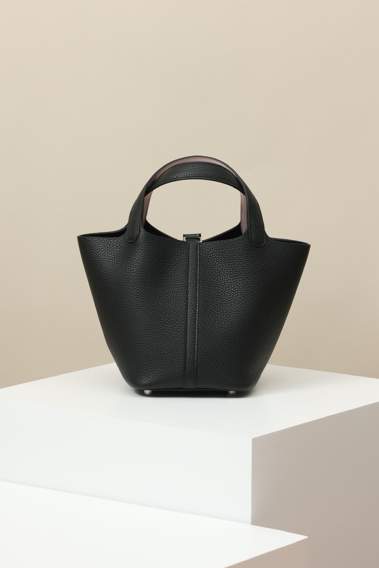 CL18  CK89 Black / 09 Dreamy Purple PHW #4076