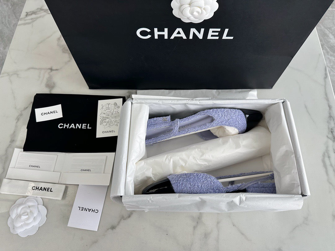 24s Sandal #300