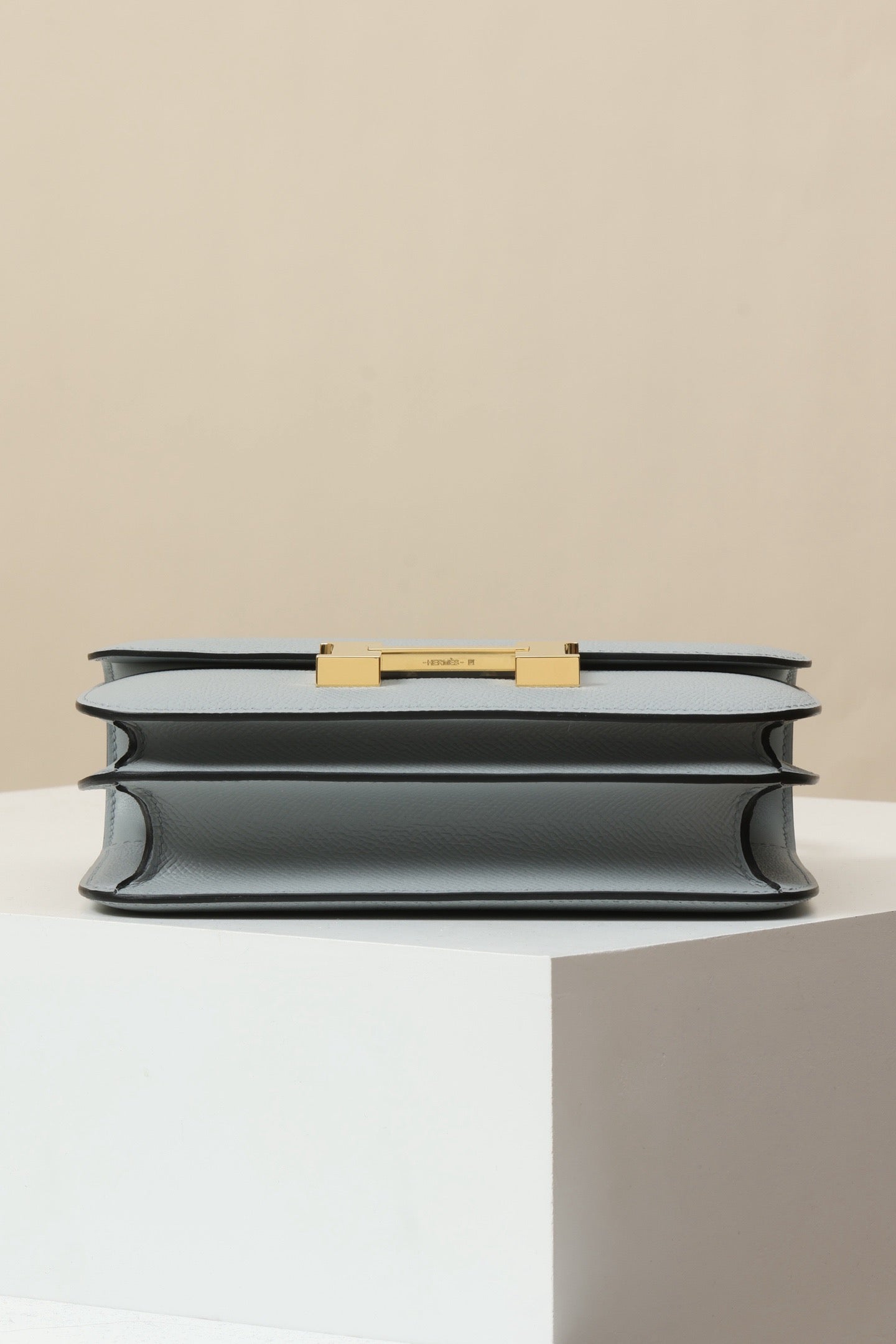 CJ19 19 cm ,  Glacier Blue Epsom leather GHW #4311