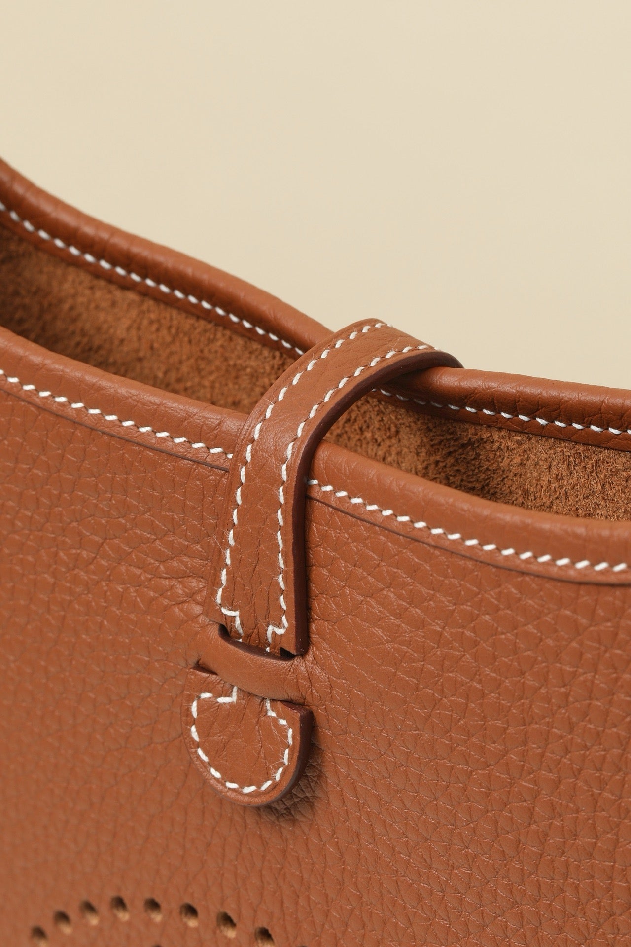 YF16 CK37 Gold BrownClemence bull leather crossbody bag  ,PHW#4440