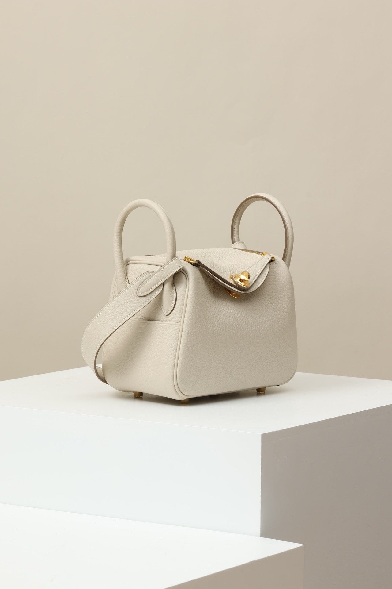 LD19 , Togo , CC10 Blanc Milkshake GHW #4590