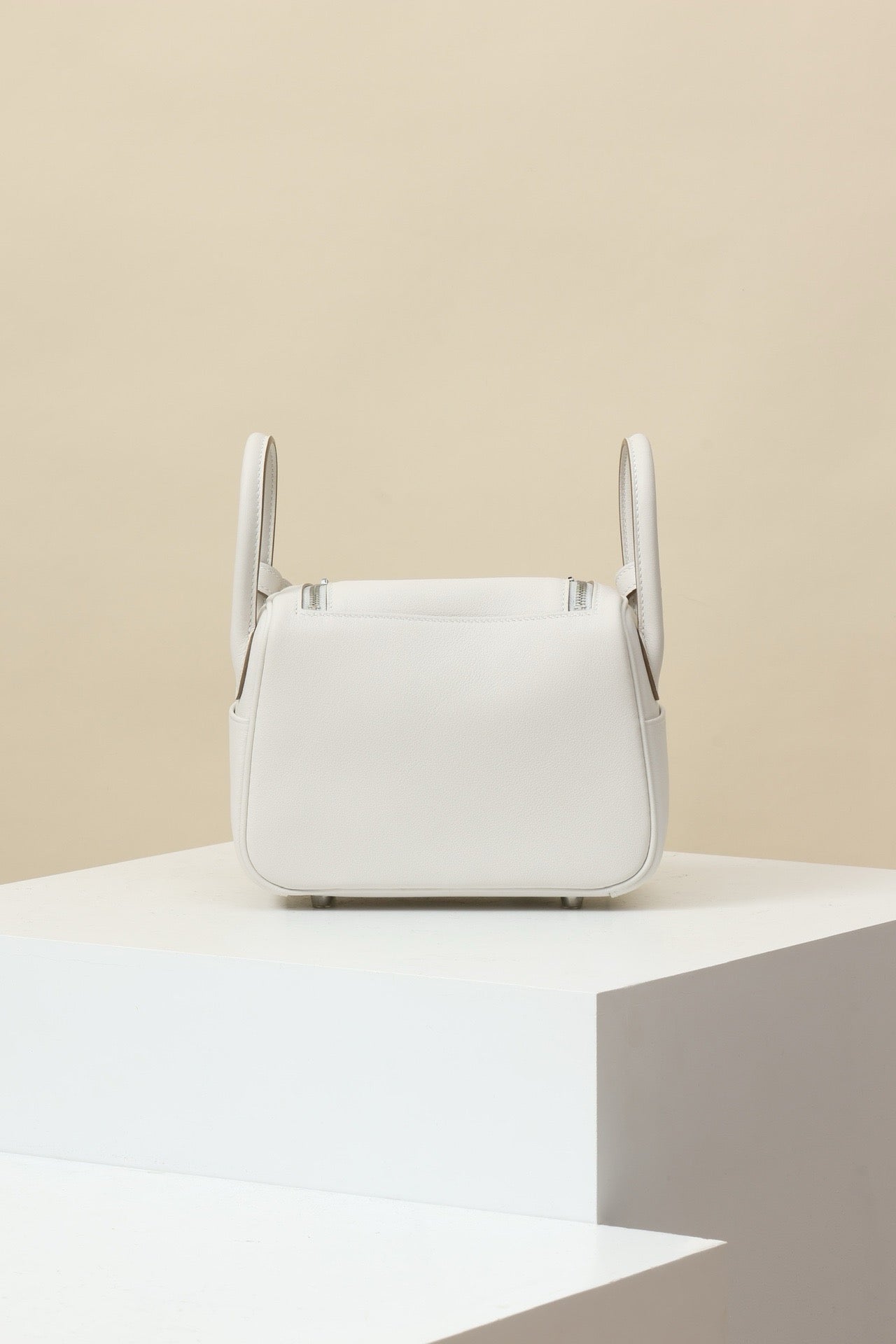 LD19 , Swift  , M4 Craie Gris / 0L Gris Nuage PHW #4626