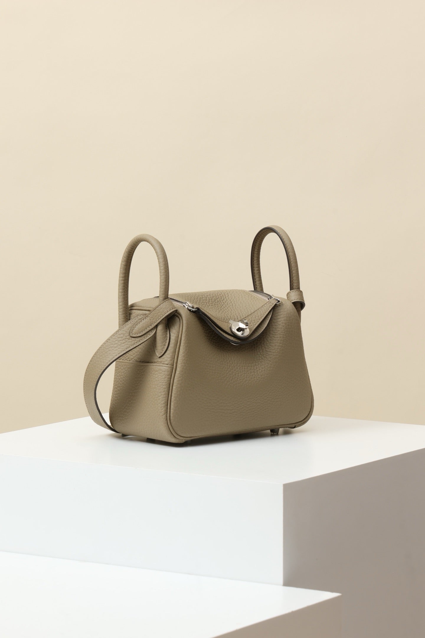 LD19 , Togo 8Q Malfa Beige PHW #4556