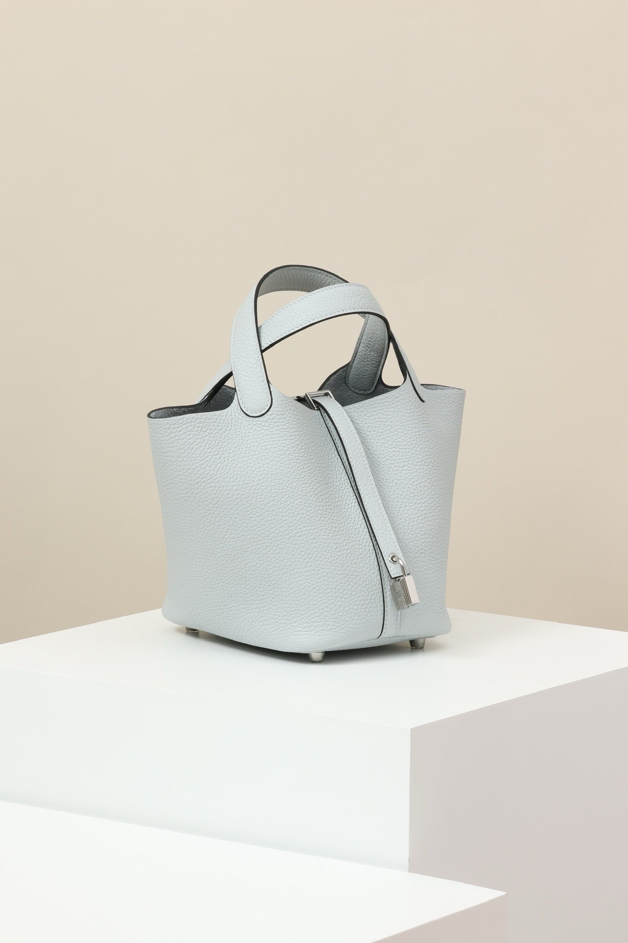 CL18 08 Holy Grail Blue PHW #4055