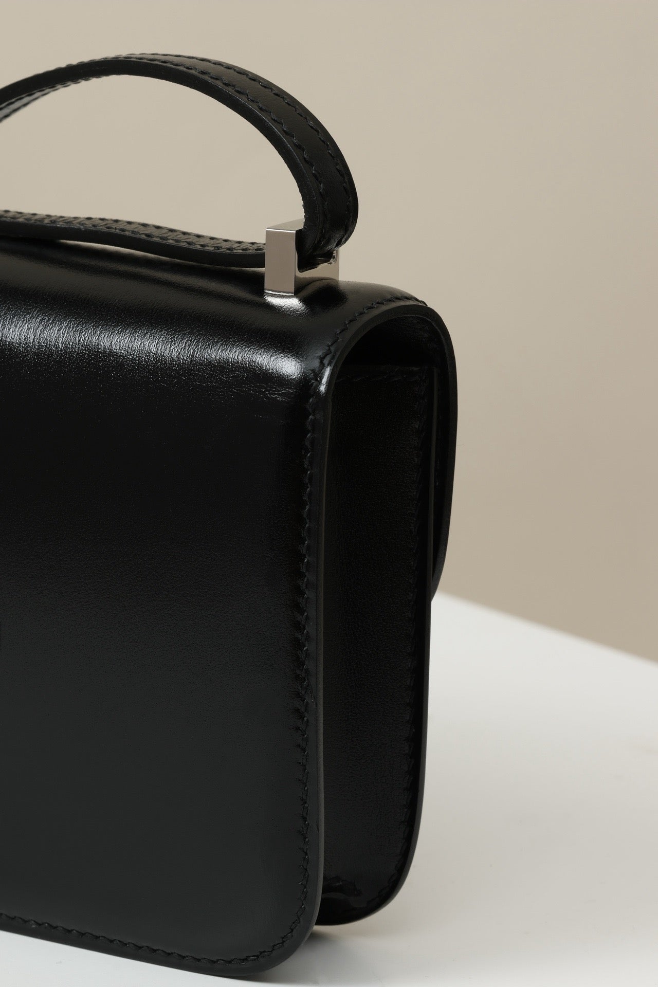 CJ14 , 14 cm,  Box leather , CK89 Black PHW #4361